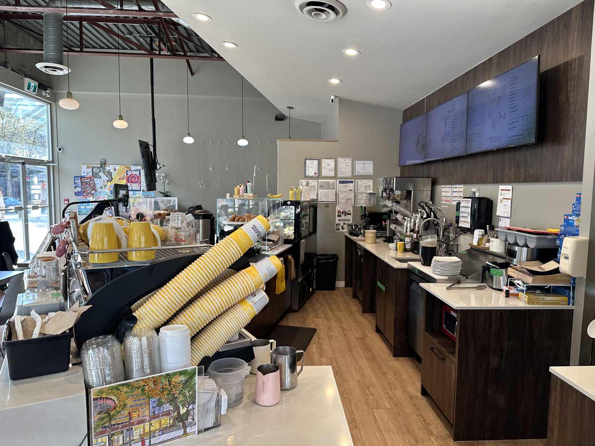 Blenz Coffee Counter & Bar Area.
