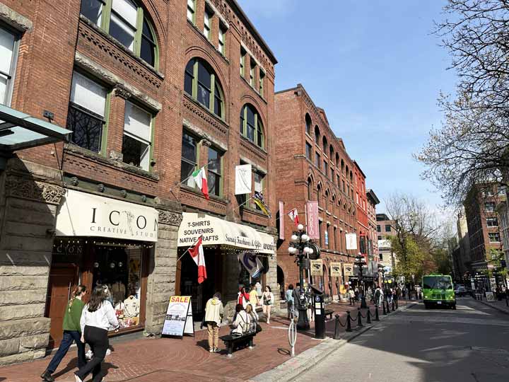 Gastown Vancouver (Everything You Need to Know) + Pics